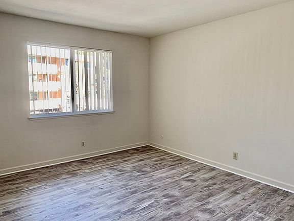 Unit 8: Bedroom