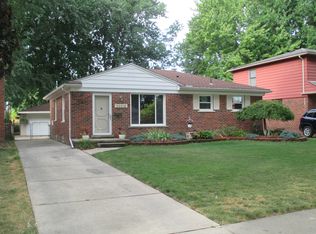 23216 Brookdale Blvd, Saint Clair Shores, MI 48082