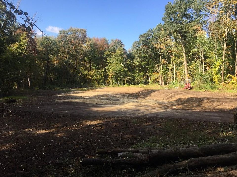 2nd image of 40 Woodside Rd