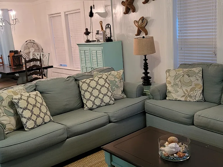 Living area with 2 sofas
