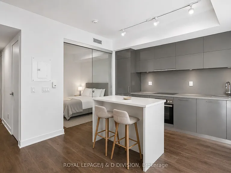 188 Cumberland St #1705 — Photo 2