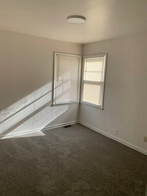 2 bed, 1.0 bath, 727 sqft, $750 — Photo 4