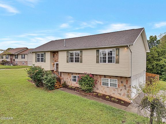 2nd image of 2855 English Valley Ln