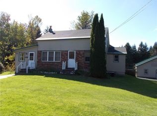 1021 Silk Rd, Fulton, NY 13069