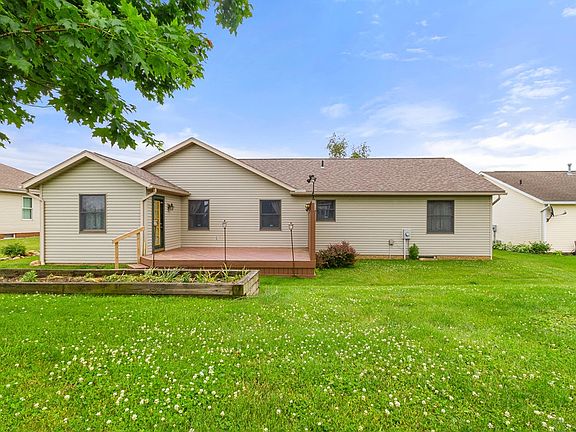 3rd image of 180 Fairview Dr