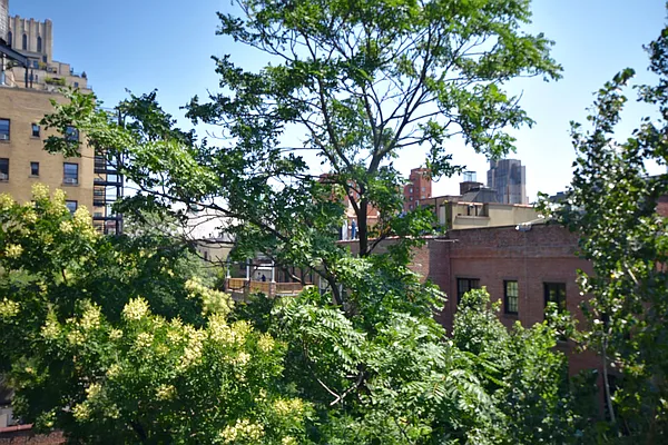 Rented by KYLM, LLC | media 26