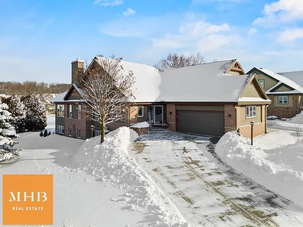 3037 Woods Edge Way, Fitchburg, WI 53711