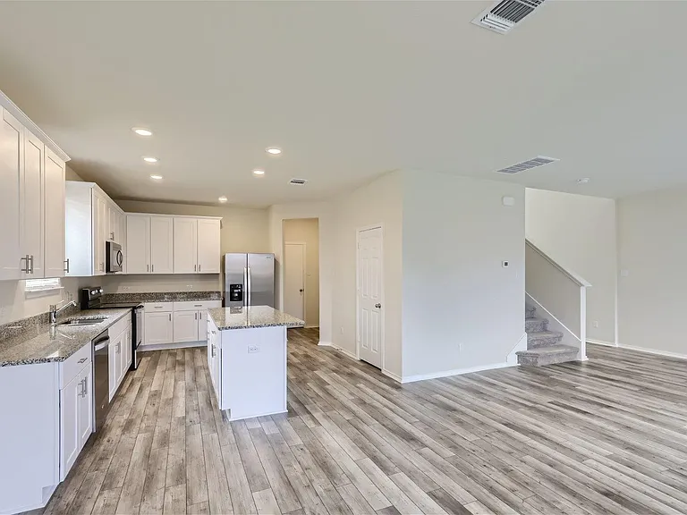 74 Pacific Loon St — Photo 2