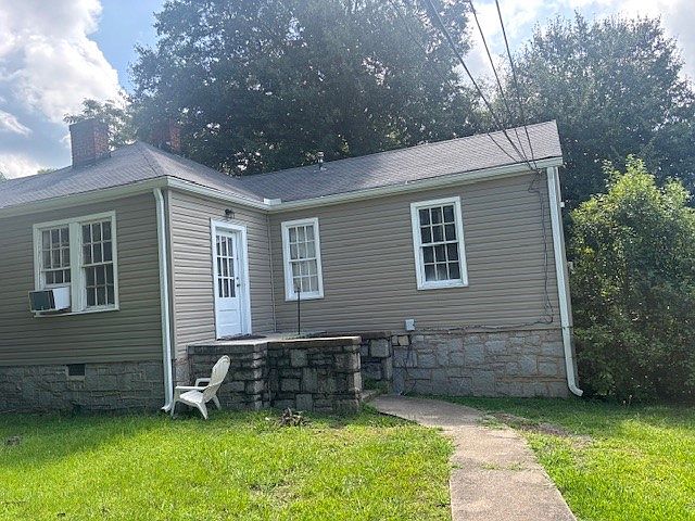 1st image of 149 Myrtle St #A