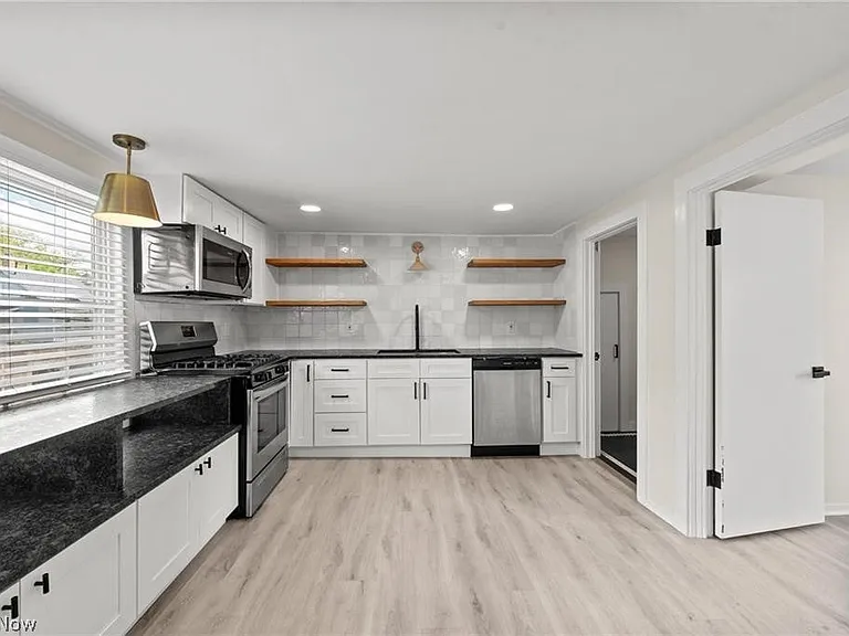 3301 Hancock Ave #UP — Photo 10
