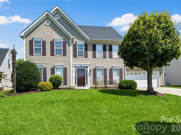 157 Royalton Rd, Mooresville, NC 28115