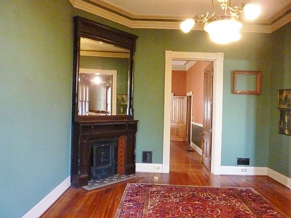 3rd image of 234 Jefferson Ave