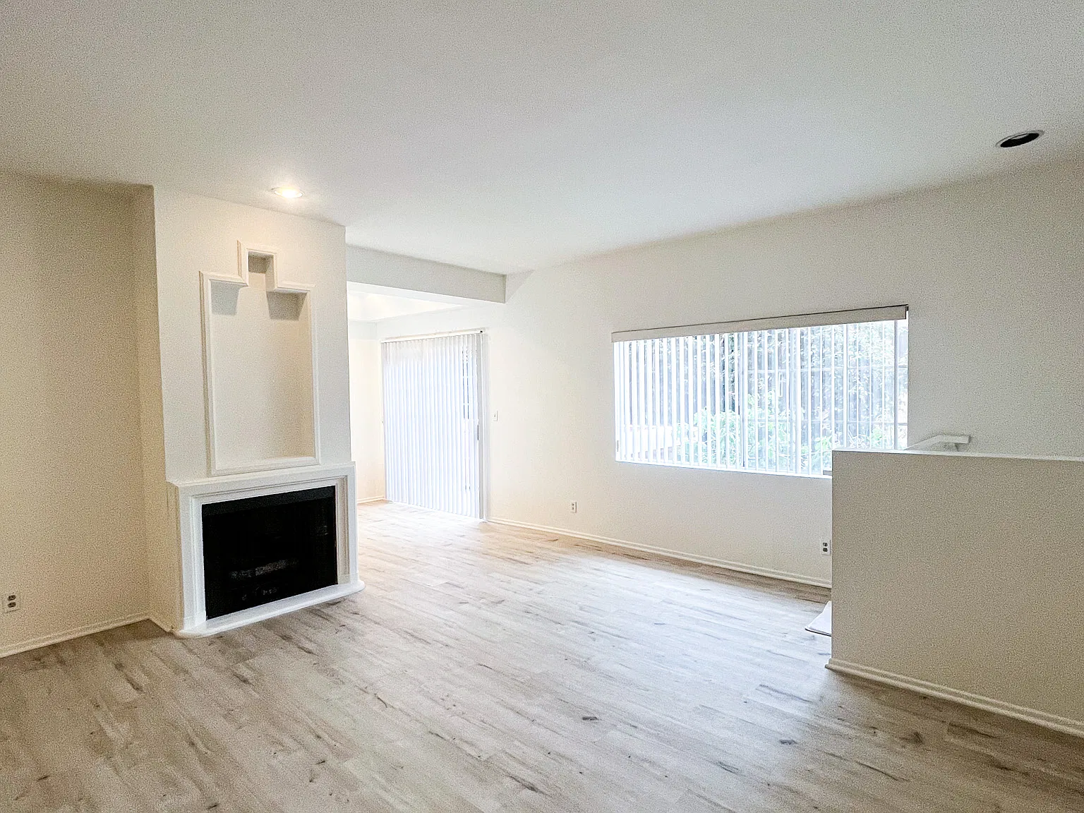 2 bed, 1150 sqft, $3,480 — Photo 3