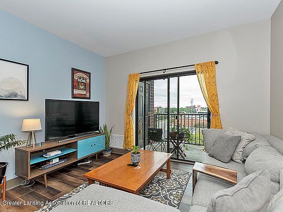 4th image of 500 E Michigan Ave #417