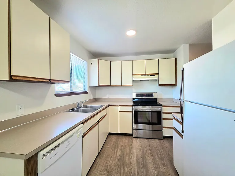 124 N Delaware Ave — Photo 15