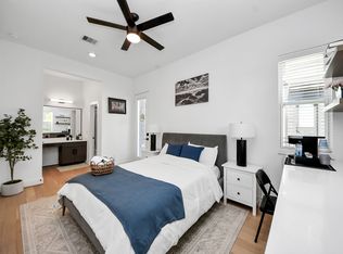 1102 Palmer St, Houston, TX 77003