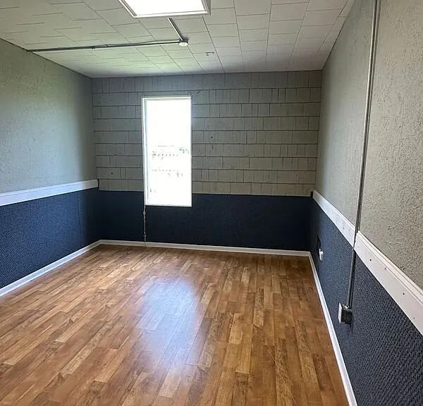 304 W Church St — Photo 8