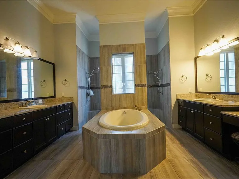 6219 Tiroco Way — Photo 16