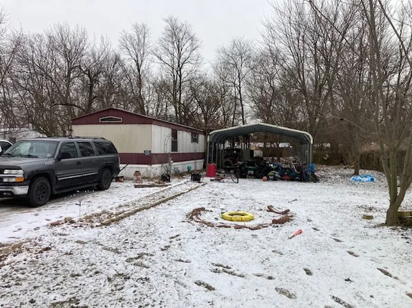 765 E Mary Ln, Godley, IL 60407