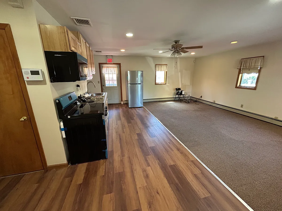 Building Photo - 657 Van Houten Ave #1