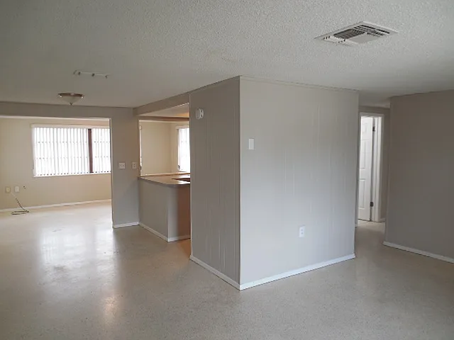 7217 Country Club Dr — Photo 4
