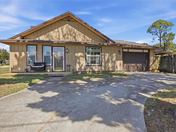 3131 Juniper Dr, Edgewater, FL 32141