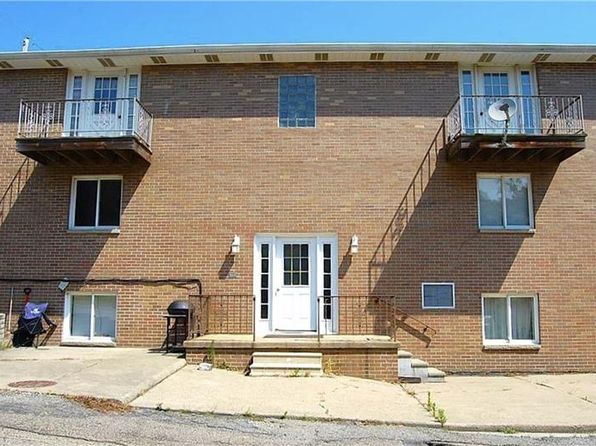 28 Pioneer Dr APT 2