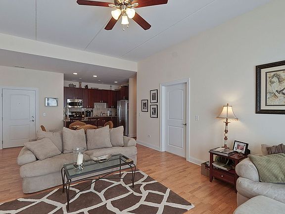 3rd image of 1440 S Wabash Ave APT 212