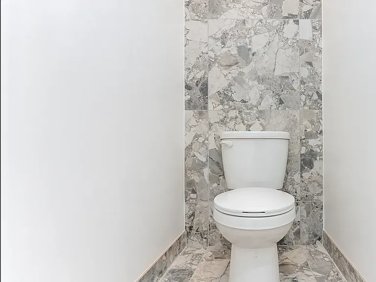428 Bleecker St #3L — Photo 2
