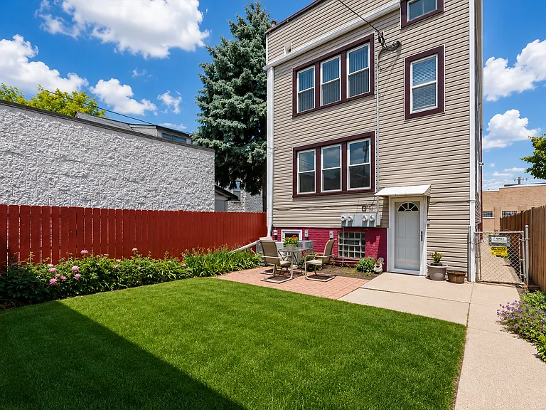 4988 N Elston Ave #G — Photo 8