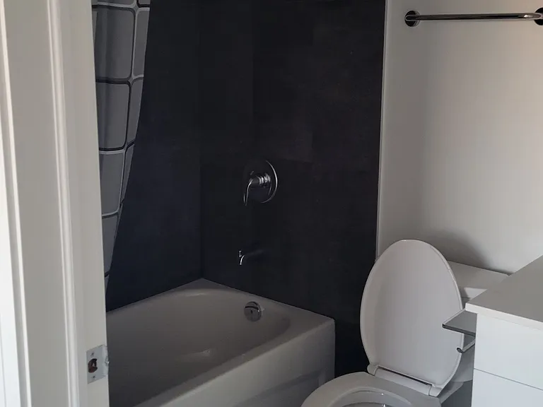 1 Wellington St #610 — Photo 11