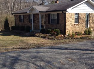 1190 Boyd Rd, Lafayette, TN 37083