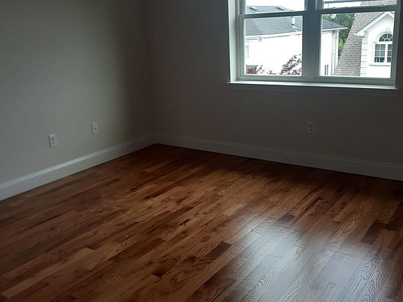 5th image of 21 Knesel St #2