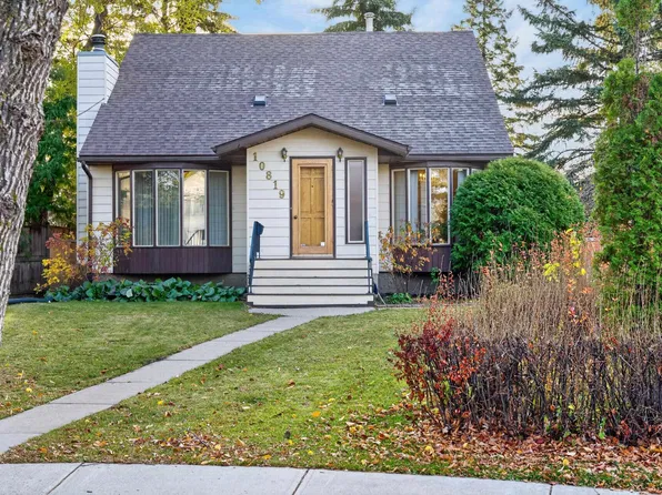 10819 131st St NW, Edmonton, AB T5M 1B3
