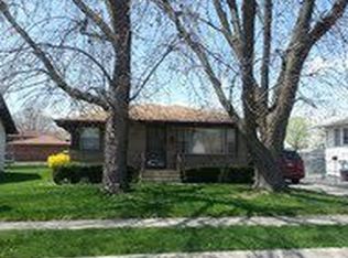 1711 N Center St, Crest Hill, IL 60403