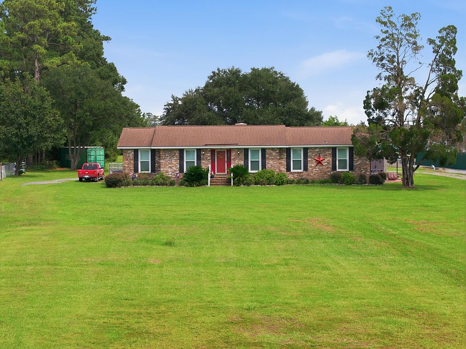 1st image of 1922 S Live Oak Dr