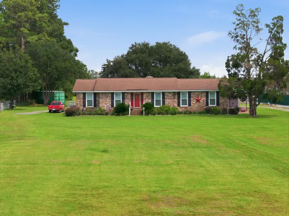 1922 S Live Oak Dr, Moncks Corner, SC 29461