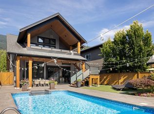 40257 Aristotle Dr, Squamish, BC V8B 0S6