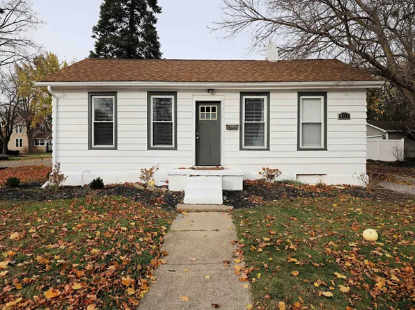 401 Elm St, Flushing, MI 48433