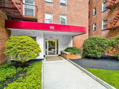 611 Palmer Road #2Z, Yonkers, NY, 10701