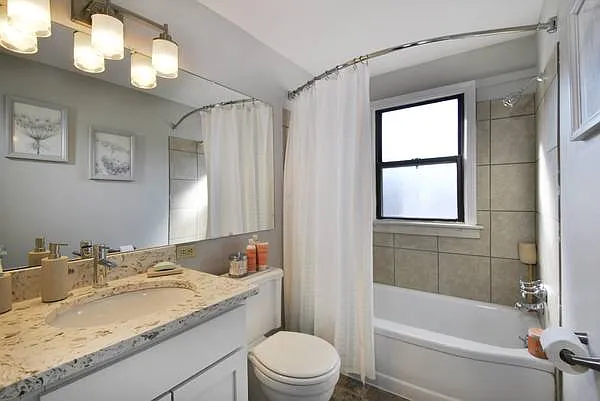 3 bed, 1365 sqft, $1,950 — Photo 4