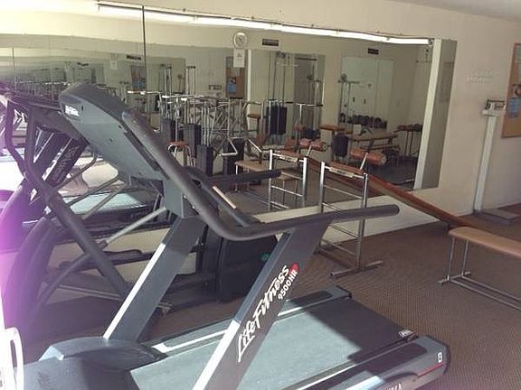 gym w elyptical, treadmill, machines
