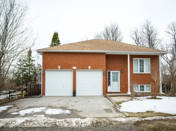 72 Forest Ave, Wasaga Beach, ON L9Z 2K4
