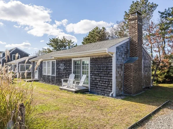 168 N Shore Blvd APT 12, East Sandwich, MA 02537