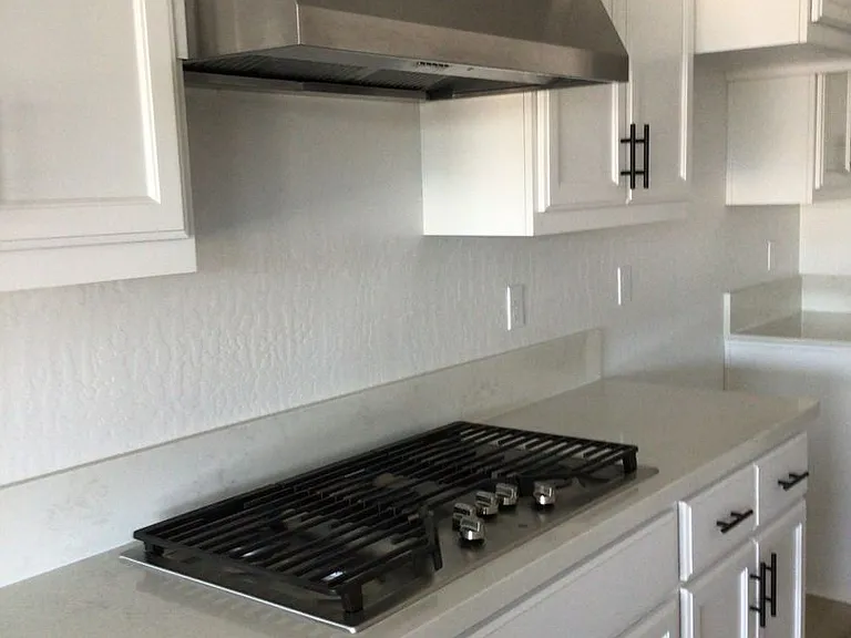 2901 Sand Hills Ave — Photo 8