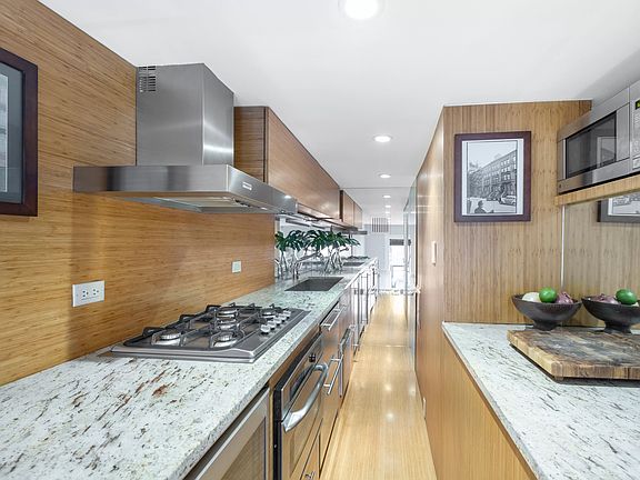 5th image of 132 W 80th St APT 5R