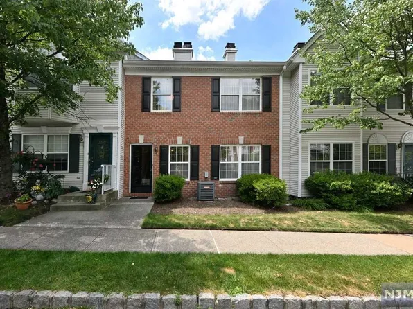 2264 Nash Ct #2264, Mahwah, NJ 07430