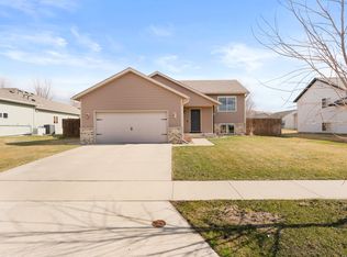 5421 Florence Dr NW, Rochester, MN 55901