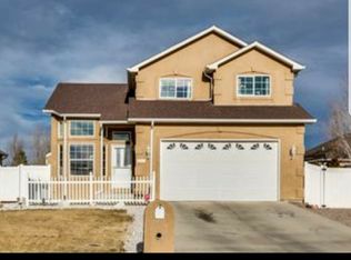 4764 Goldfinch Ct, Pueblo, CO 81008