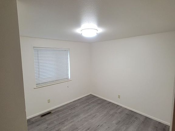 5th image of 701 N 1st St APT B